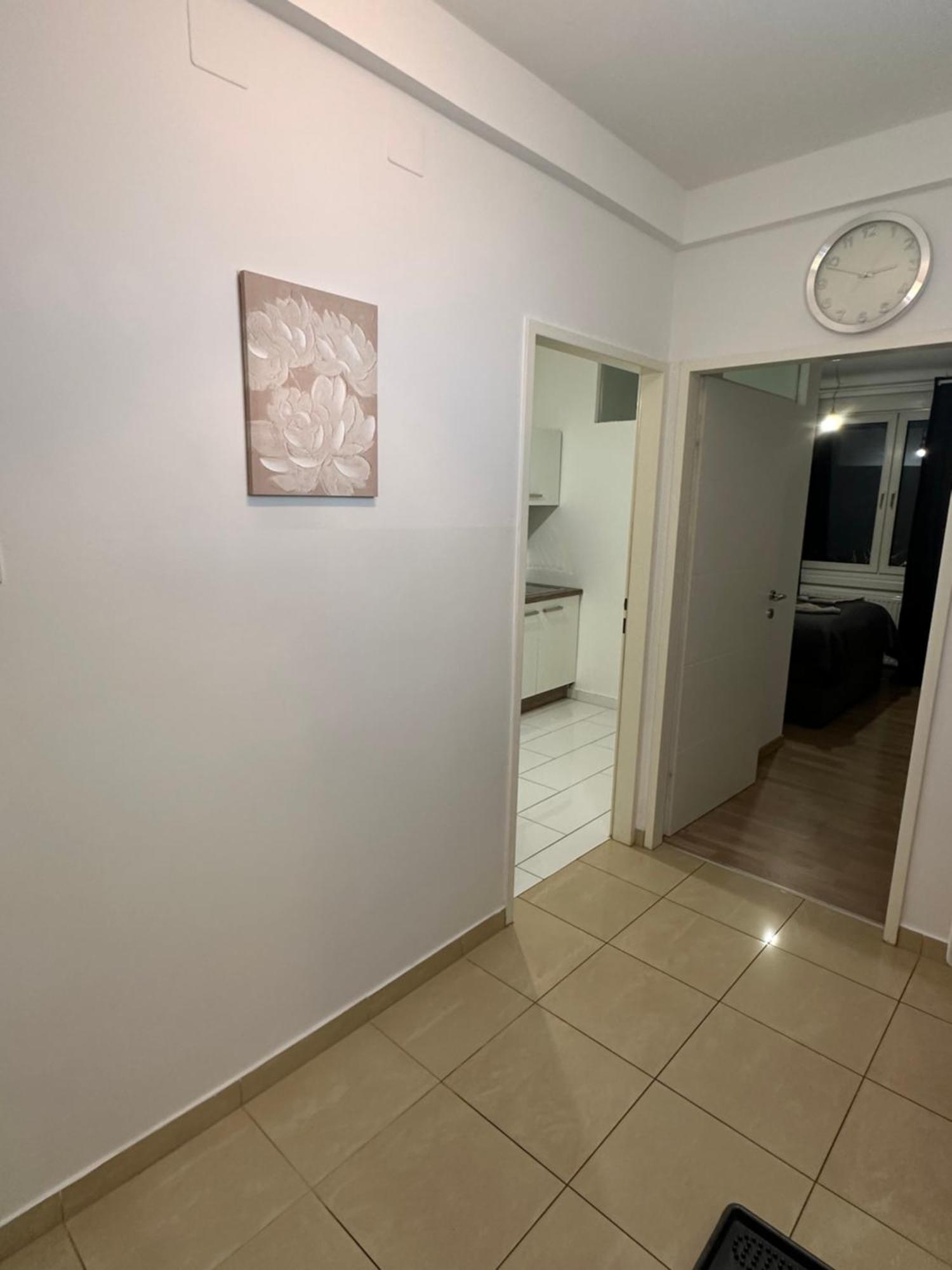 Schoene Mit Balkon Vienne